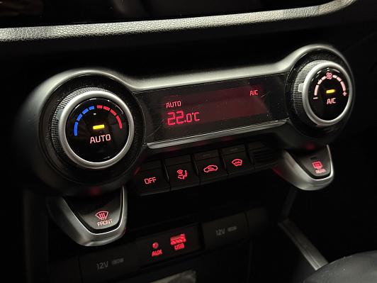 Kia Rio Premium, 2019 года, пробег 103000 км