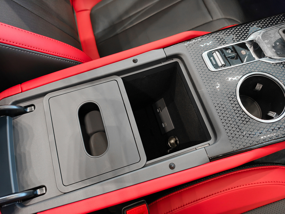 Hongqi HS3 Comfort, черный