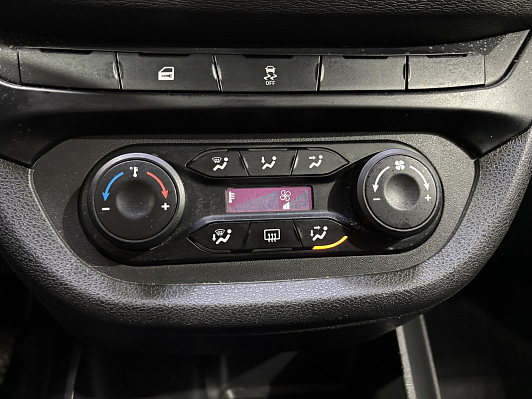 Lada (ВАЗ) Vesta, 2019 года, пробег 81661 км