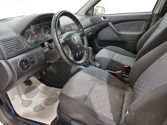 Skoda Octavia, 2005 года, пробег 233950 км