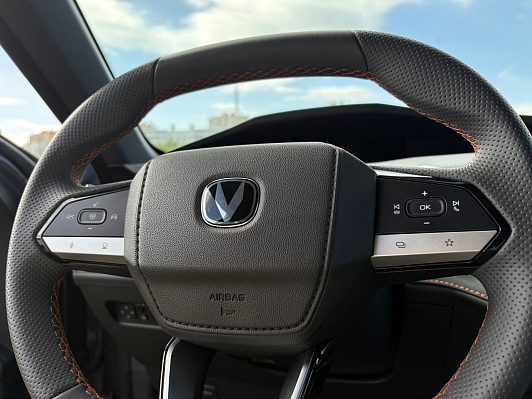 Changan UNI-V DLX, 2023 года, пробег 29337 км