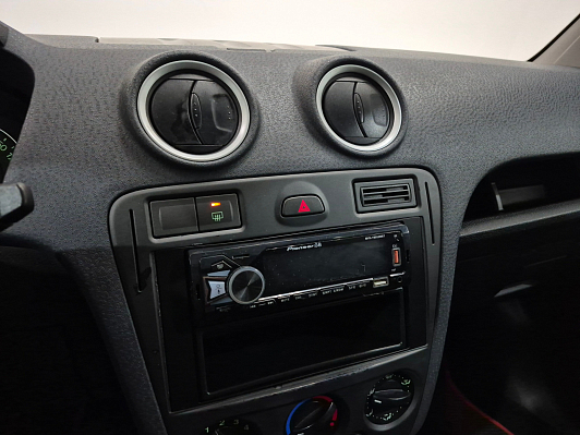Ford Fusion Trend, 2006 года, пробег 277724 км