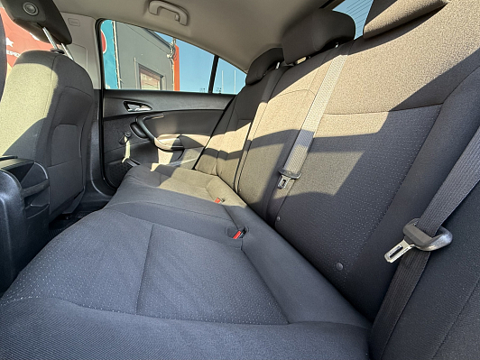 Opel Insignia Essentia, 2013 года, пробег 236000 км