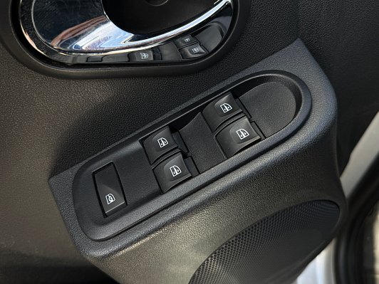 Renault Duster Adventure, 2017 года, пробег 182157 км
