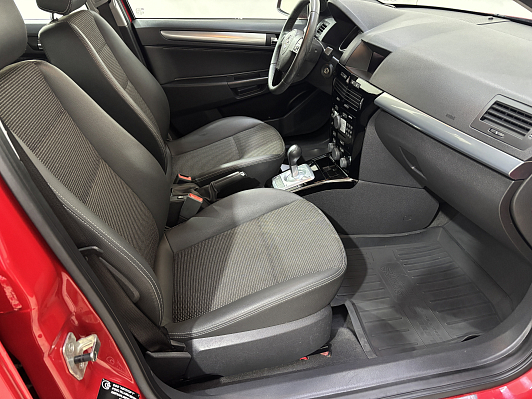Opel Astra, 2012 года, пробег 105806 км