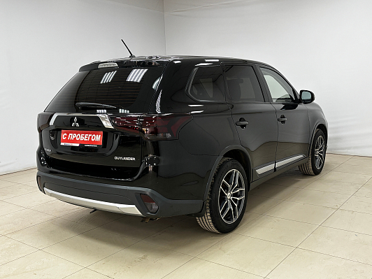 Mitsubishi Outlander Invite, 2015 года, пробег 182216 км