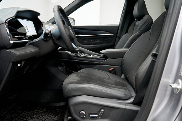 Geely Monjaro Exclusive, серый