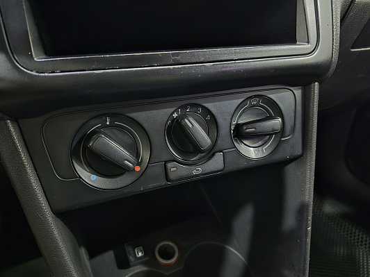 Volkswagen Polo Trendline, 2011 года, пробег 180221 км