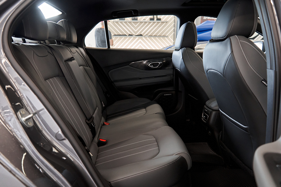 GAC Empow GL S-style, черный