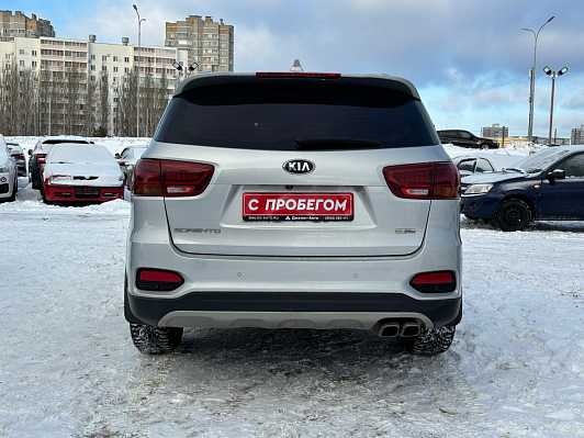 Kia Sorento, 2018 года, пробег 195901 км