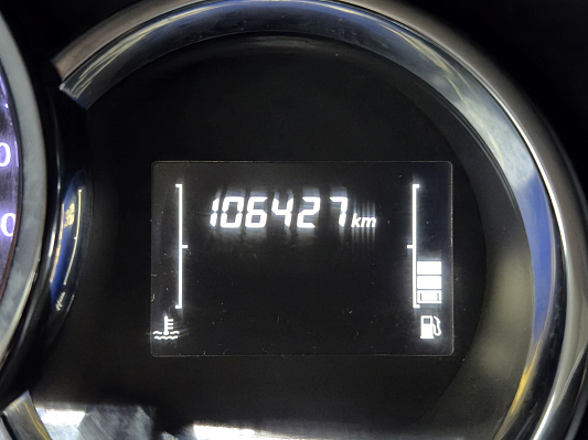Renault Logan Life, 2019 года, пробег 106424 км