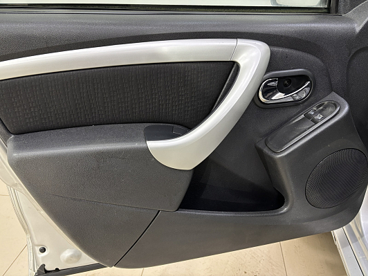 Nissan Terrano Elegance, 2018 года, пробег 101000 км