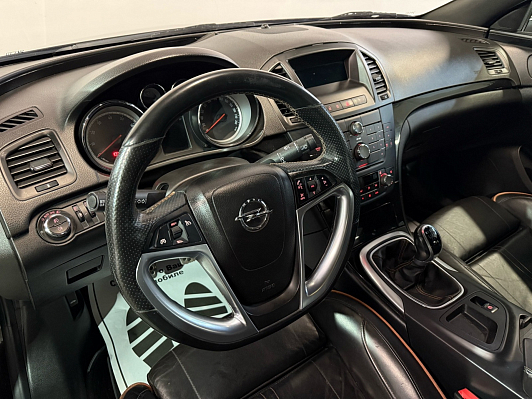 Opel Insignia Cosmo, 2012 года, пробег 136000 км