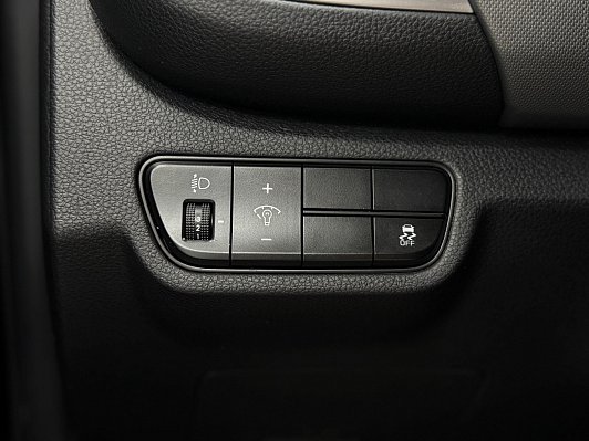 Kia Seltos Luxe, 2021 года, пробег 93801 км