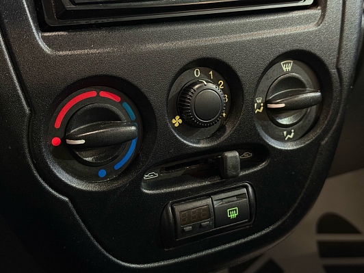 Lada (ВАЗ) Granta, 2015 года, пробег 95500 км
