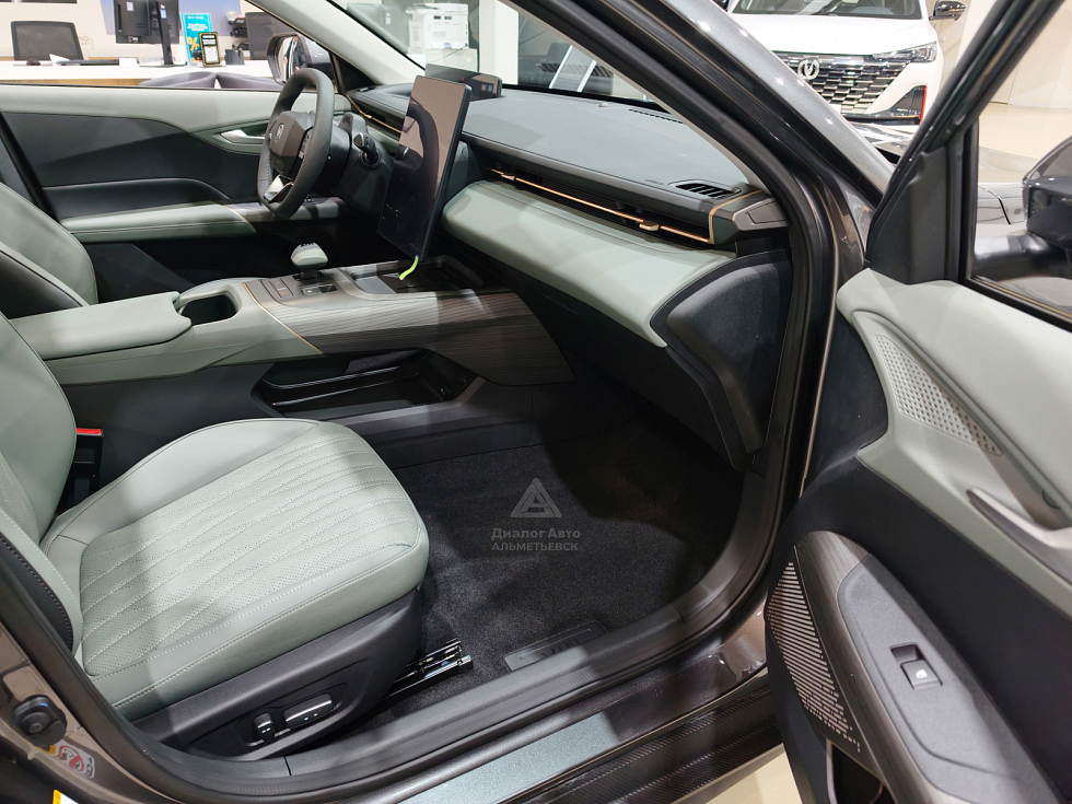 Changan Lamore 1.5T - 7 DCT (Tech), серый