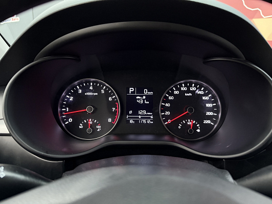 Kia Rio Comfort, 2017 года, пробег 117500 км