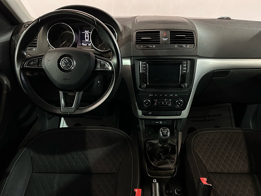 Skoda Yeti Hockey Edition, 2016 года, пробег 148000 км