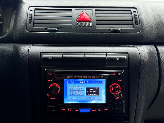 Skoda Octavia, 2007 года, пробег 233661 км