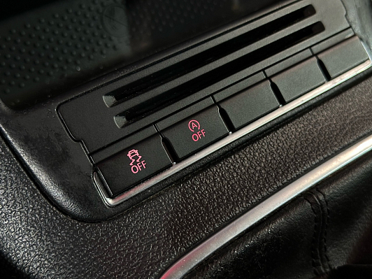 Volkswagen Tiguan Trend&Fun, 2013 года, пробег 302000 км