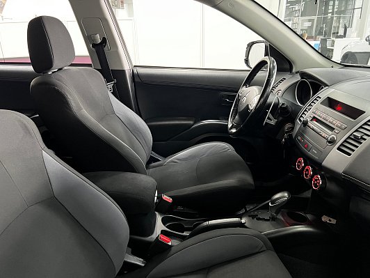 Mitsubishi Outlander Instyle, 2011 года, пробег 256000 км