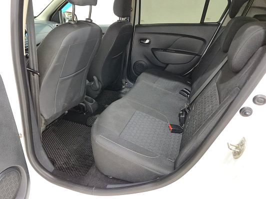 Renault Logan Privilege, 2015 года, пробег 132083 км