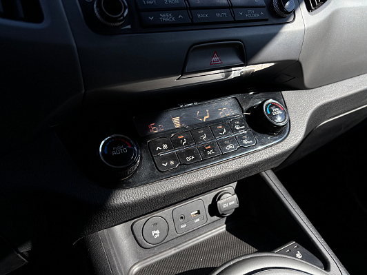 Kia Sportage Luxe, 2015 года, пробег 195797 км