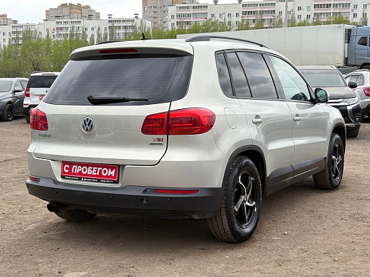 Volkswagen Tiguan, 2012 года, пробег 124174 км
