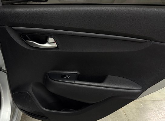 Kia Rio Лига Европы, 2019 года, пробег 45000 км
