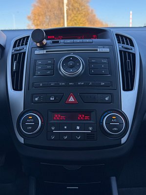 Kia Ceed, 2011 года, пробег 183073 км