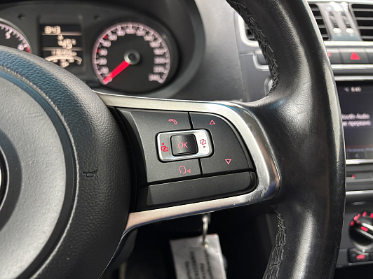 Volkswagen Polo Comfortline, 2019 года, пробег 116455 км