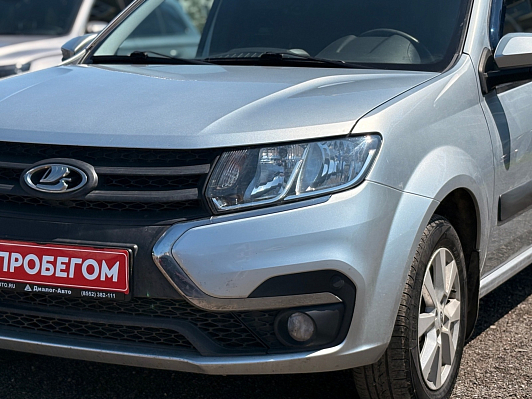Lada (ВАЗ) Largus Luxe 7 мест Prestige, 2021 года, пробег 74618 км