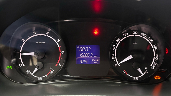 Lada (ВАЗ) Priora Norma White Edition 21705-45-057, 2015 года, пробег 152000 км