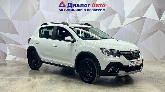 Renault Sandero Stepway Life, 2020 года, пробег 45000 км