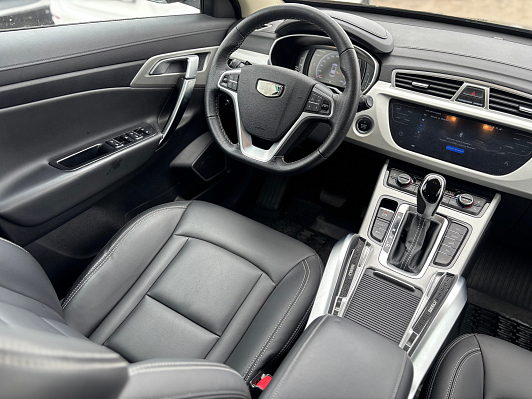 Geely Atlas Luxury, 2021 года, пробег 71600 км