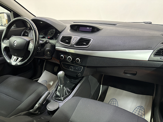 Renault Fluence, 2011 года, пробег 218432 км