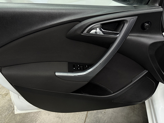 Opel Astra Cosmo, 2013 года, пробег 202876 км