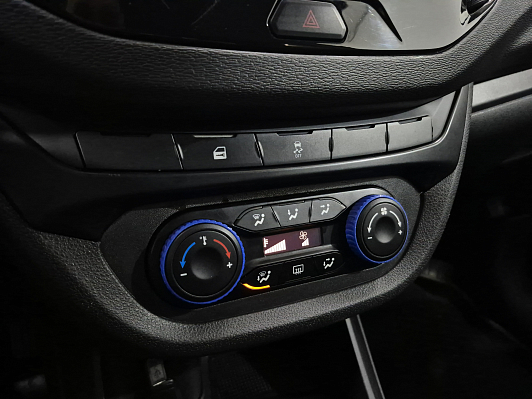 Lada (ВАЗ) Vesta Classic, 2019 года, пробег 131683 км