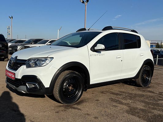 Renault Sandero Stepway Drive, 2019 года, пробег 112500 км