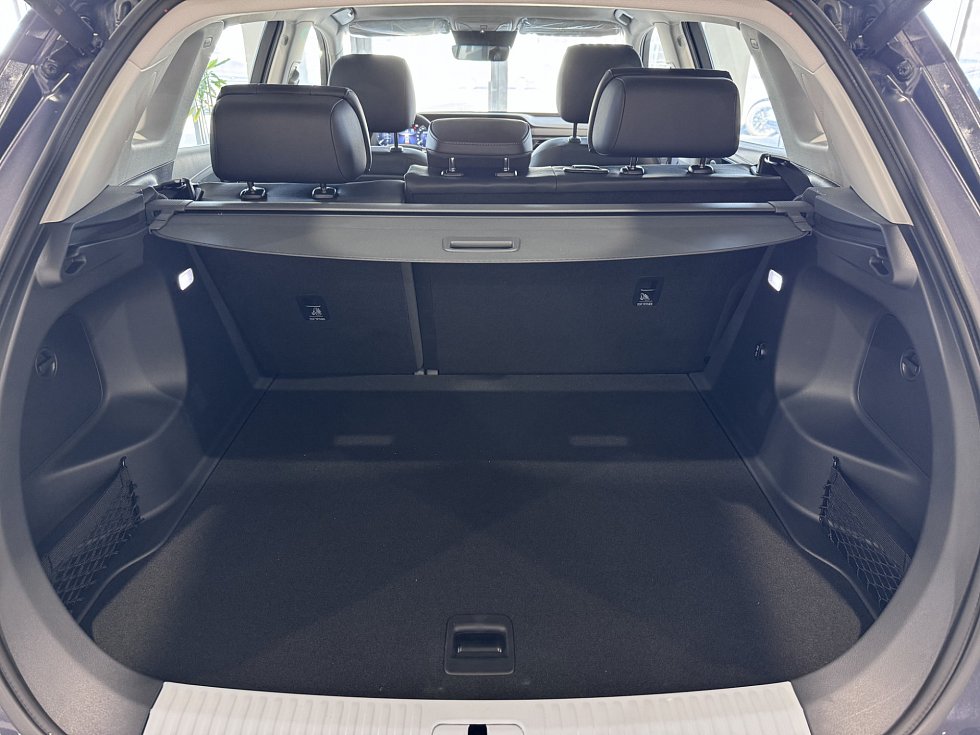 Hongqi HS5 Делюкс (Deluxe), коричневый
