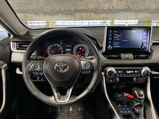 Toyota RAV4 Комфорт, 2020 года, пробег 56634 км