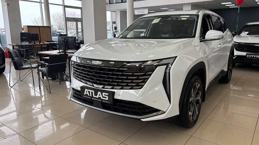 Geely Atlas Люкс, белый