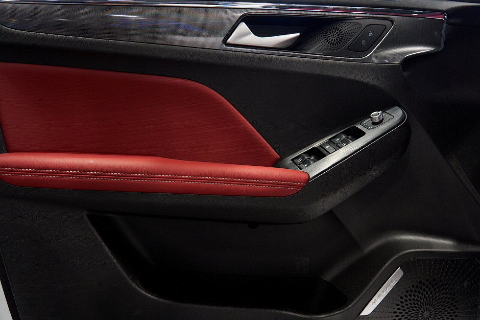 Haval Jolion Премиум, белый