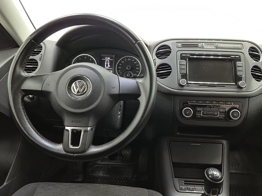 Volkswagen Tiguan Trend&Fun, 2011 года, пробег 259495 км