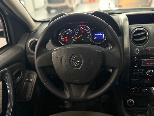 Renault Duster Expression, 2017 года, пробег 200500 км