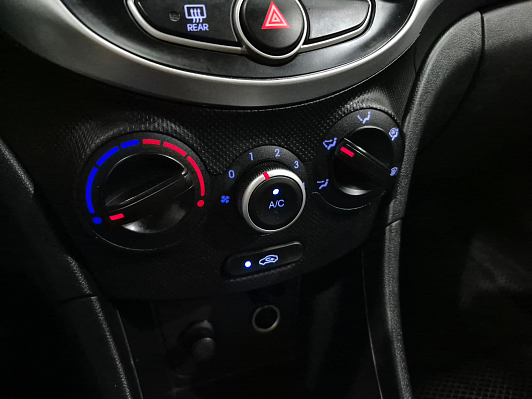 Hyundai Solaris Optima, 2013 года, пробег 136238 км