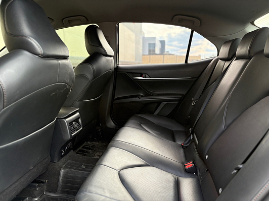 Toyota Camry Элеганс Safety, 2019 года, пробег 141056 км