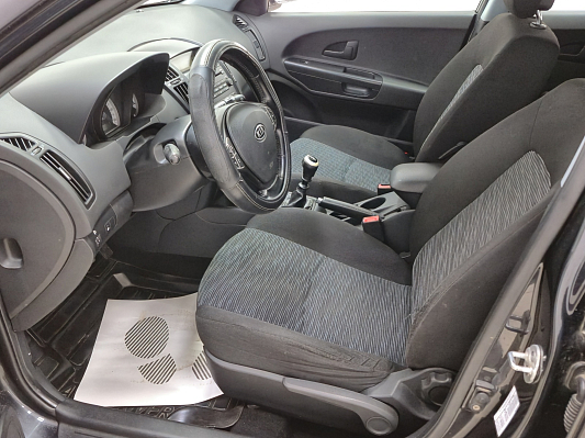 Kia Ceed Комфорт, 2009 года, пробег 192333 км