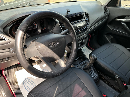 Lada (ВАЗ) Vesta Comfort, 2018 года, пробег 122000 км