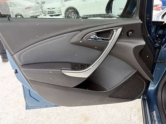 Opel Astra Cosmo, 2013 года, пробег 142563 км